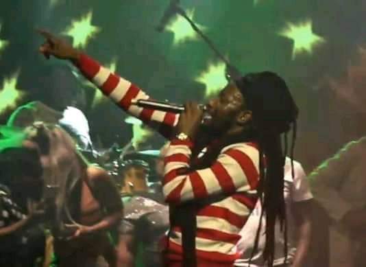 winky d wearing prison jersey
